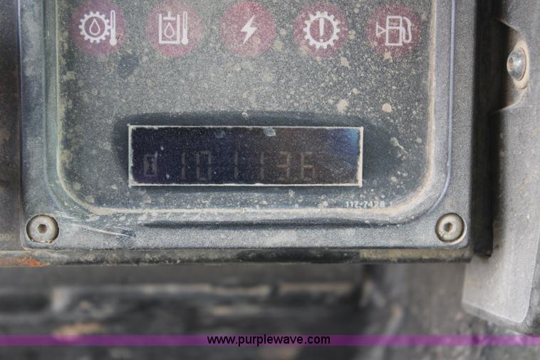 image for item L2292 2002 Caterpillar 963C track loader