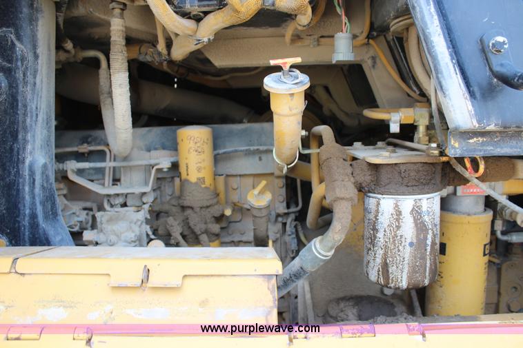 image for item L2292 2002 Caterpillar 963C track loader
