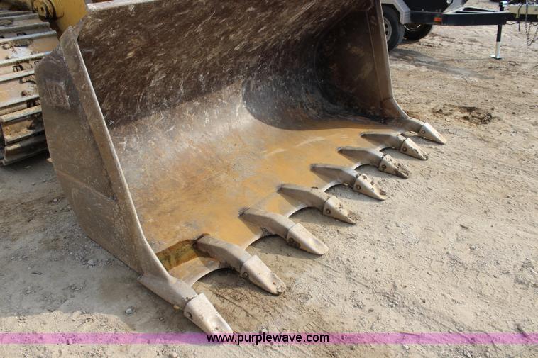 image for item L2292 2002 Caterpillar 963C track loader