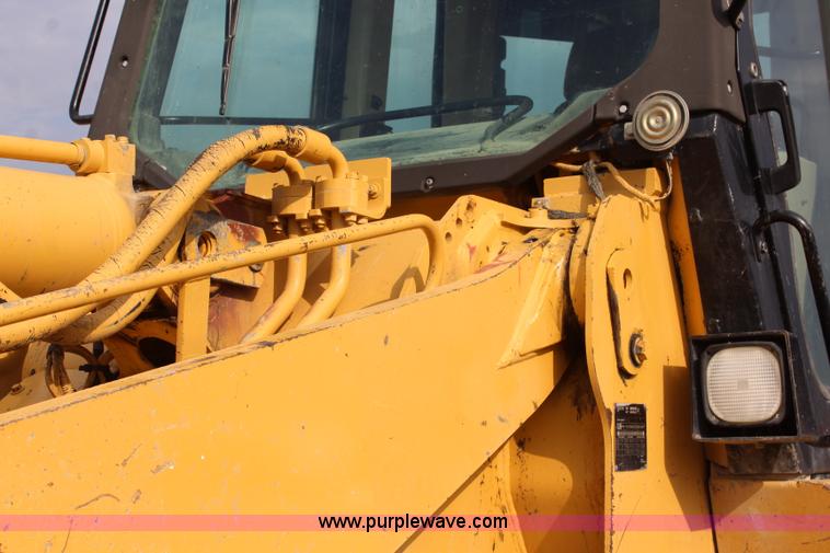 image for item L2292 2002 Caterpillar 963C track loader