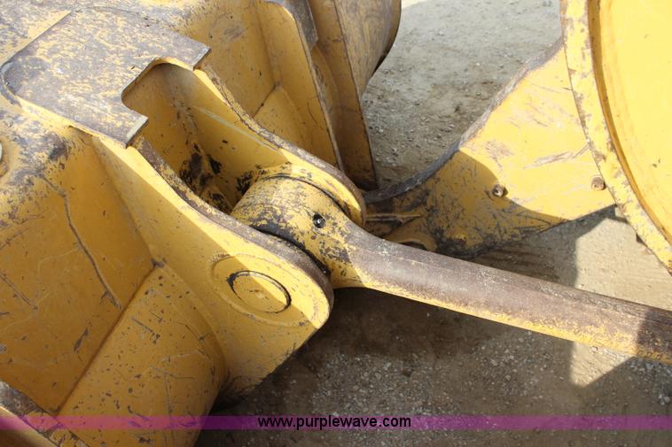 image for item L2292 2002 Caterpillar 963C track loader