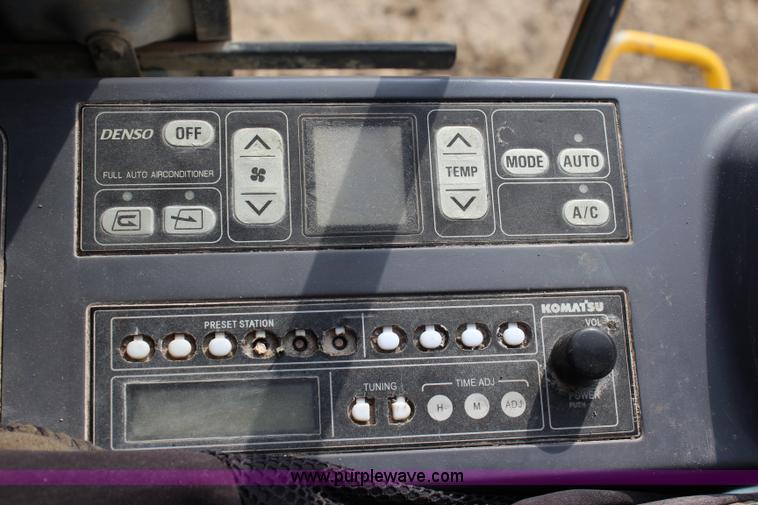 image for item L2293 2006 Komatsu PC400LC-7 excavator