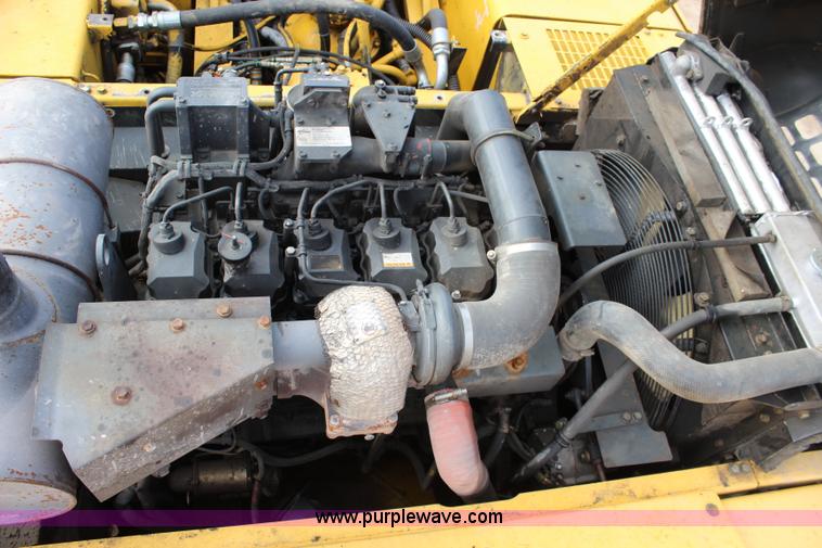image for item L2293 2006 Komatsu PC400LC-7 excavator