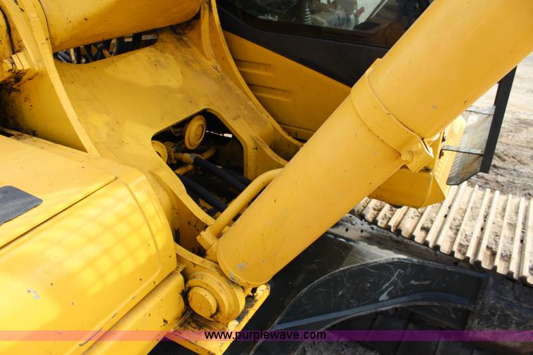 image for item L2293 2006 Komatsu PC400LC-7 excavator