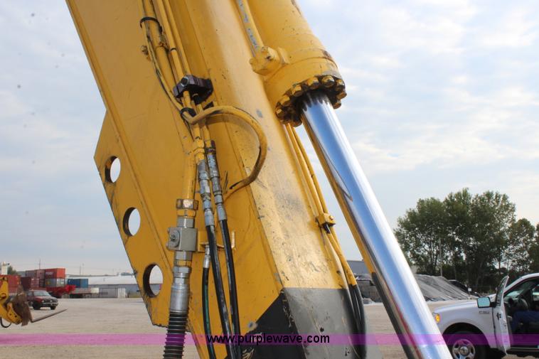 image for item L2293 2006 Komatsu PC400LC-7 excavator