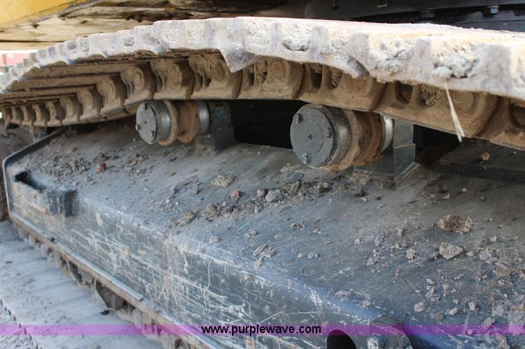 image for item L2293 2006 Komatsu PC400LC-7 excavator