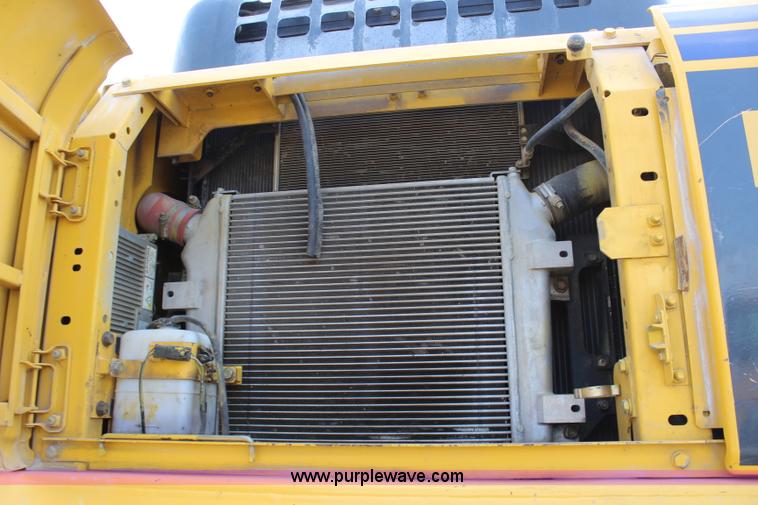 image for item L2293 2006 Komatsu PC400LC-7 excavator