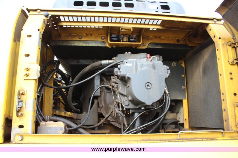 image for item L2293 2006 Komatsu PC400LC-7 excavator