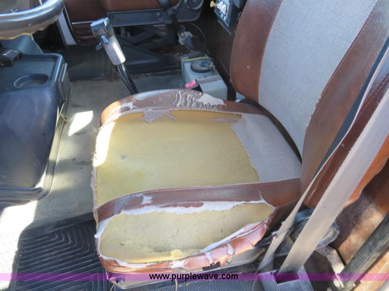 image for item L2328 1994 GMC Autocar semi truck