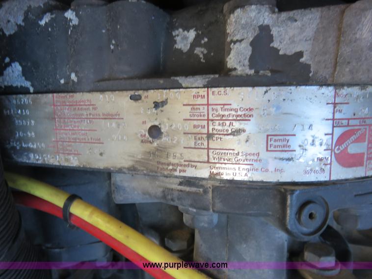 image for item L2328 1994 GMC Autocar semi truck