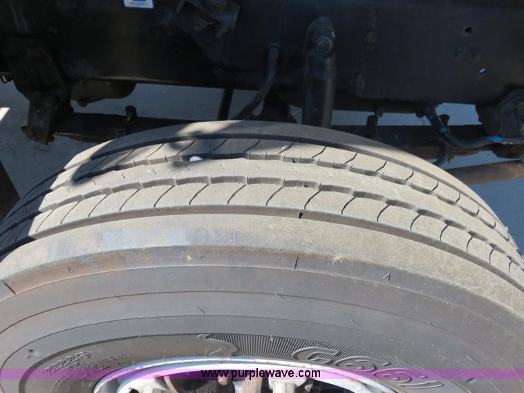 image for item L2328 1994 GMC Autocar semi truck