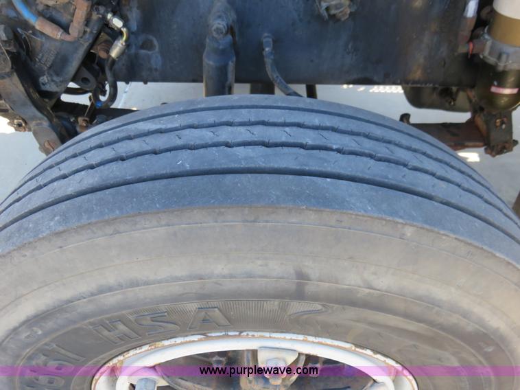 image for item L2328 1994 GMC Autocar semi truck