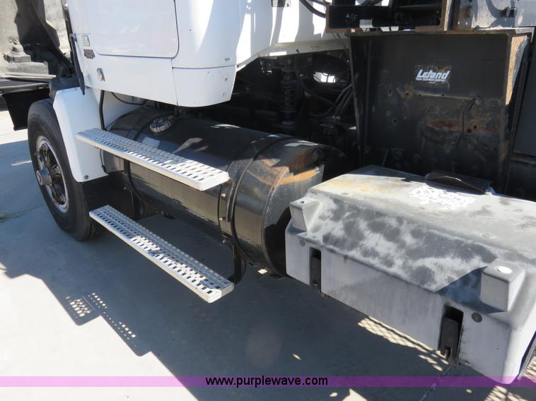 image for item L2328 1994 GMC Autocar semi truck