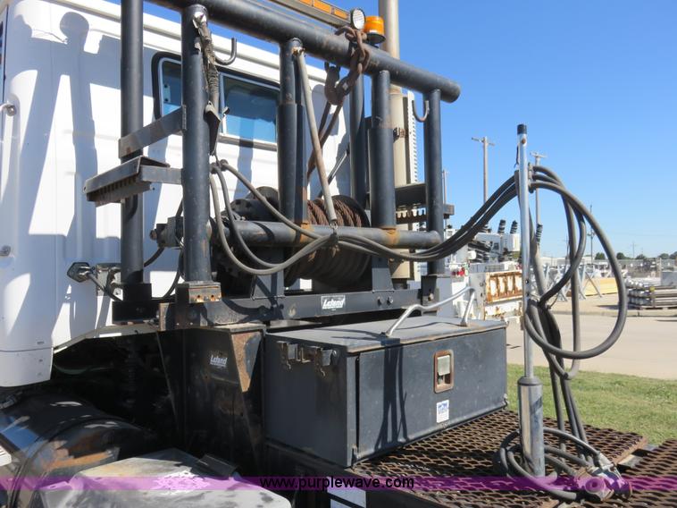 image for item L2328 1994 GMC Autocar semi truck