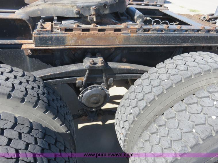 image for item L2328 1994 GMC Autocar semi truck