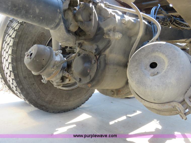 image for item L2328 1994 GMC Autocar semi truck