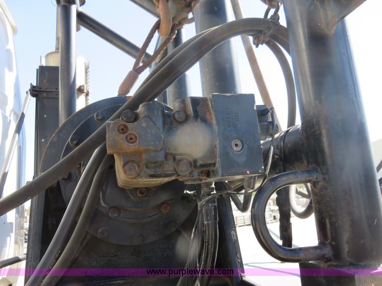 image for item L2328 1994 GMC Autocar semi truck