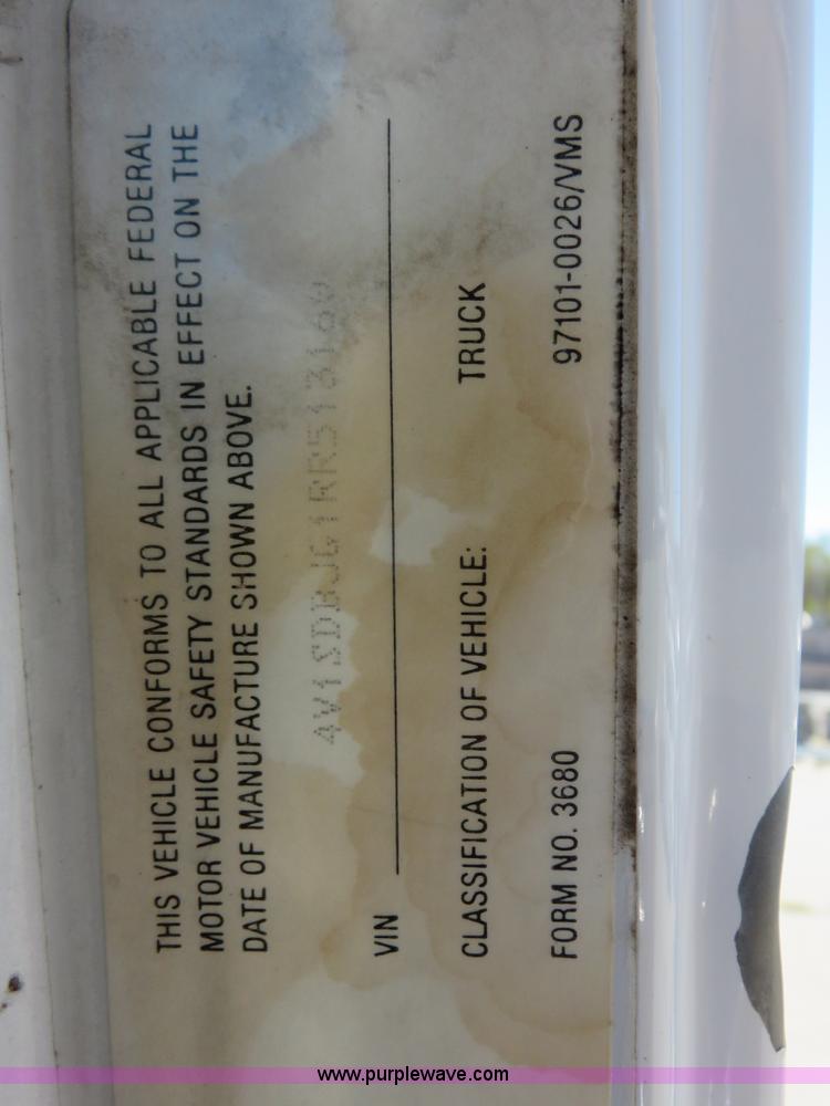 image for item L2328 1994 GMC Autocar semi truck