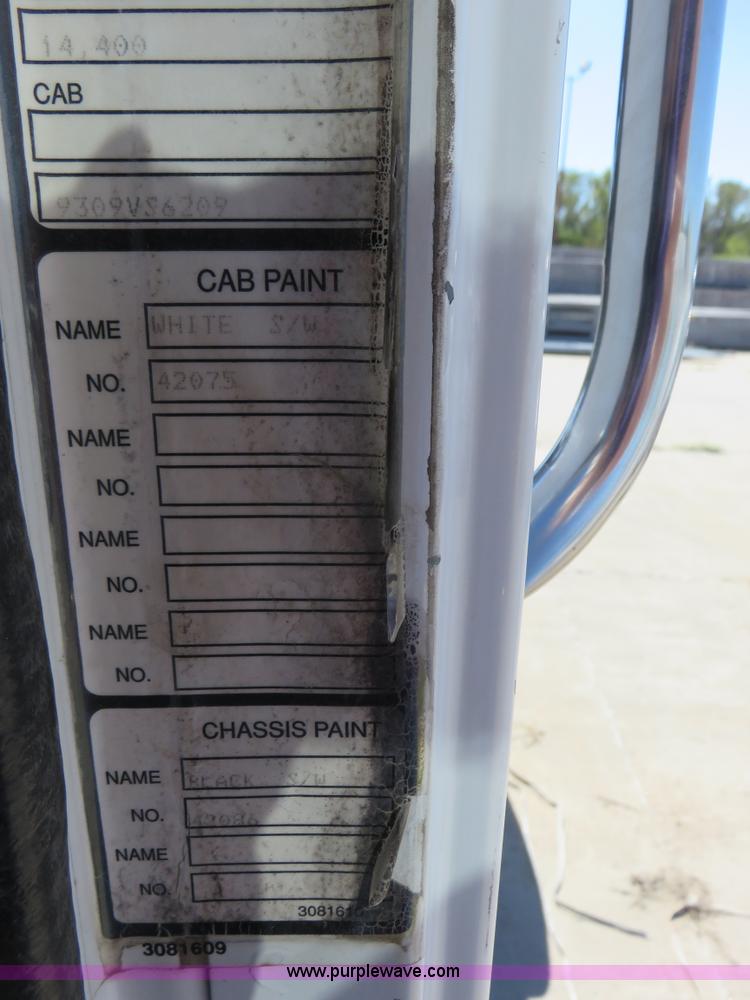 image for item L2328 1994 GMC Autocar semi truck