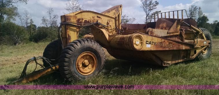 image for item L2755 Caterpillar 470 pull type scraper