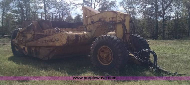 image for item L2755 Caterpillar 470 pull type scraper