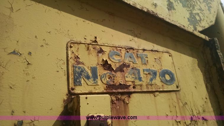 image for item L2755 Caterpillar 470 pull type scraper