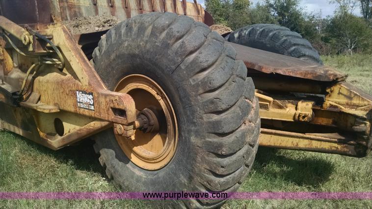 image for item L2755 Caterpillar 470 pull type scraper