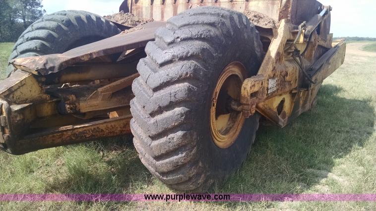 image for item L2755 Caterpillar 470 pull type scraper