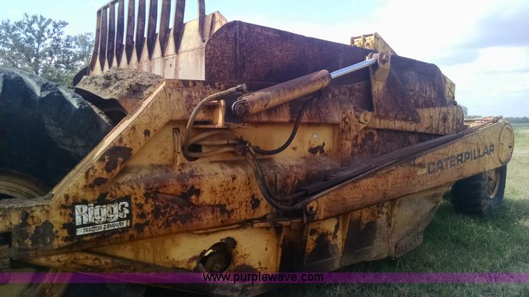 image for item L2755 Caterpillar 470 pull type scraper