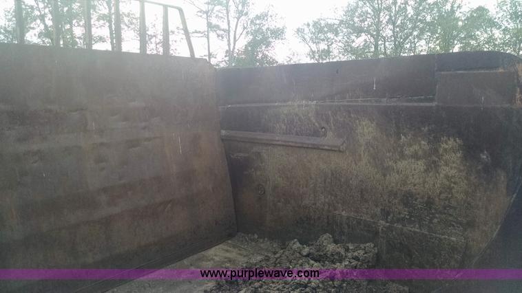 image for item L2755 Caterpillar 470 pull type scraper