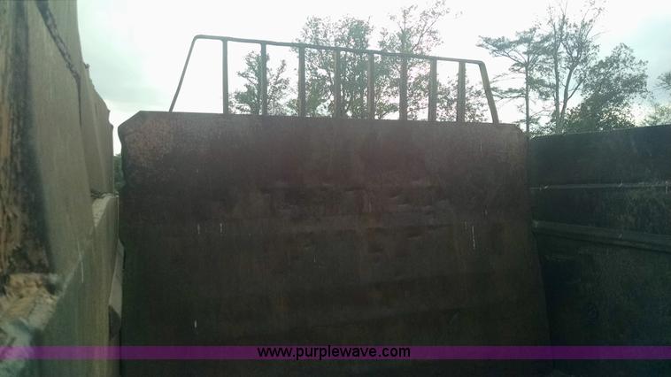 image for item L2755 Caterpillar 470 pull type scraper