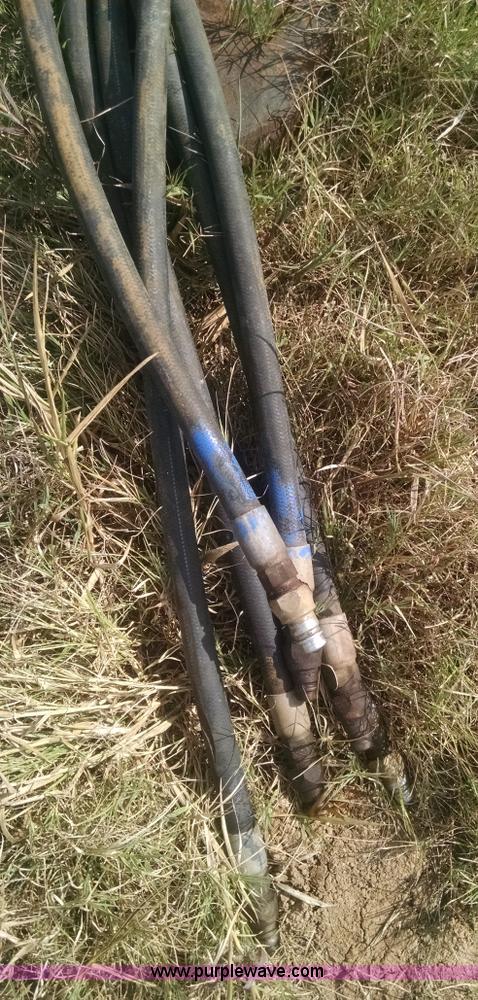 image for item L2755 Caterpillar 470 pull type scraper