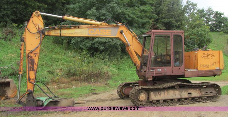 image for item L3826 1990 Case 888 excavator