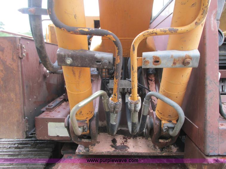 image for item L3826 1990 Case 888 excavator