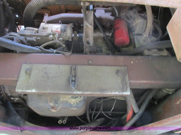 image for item L3826 1990 Case 888 excavator