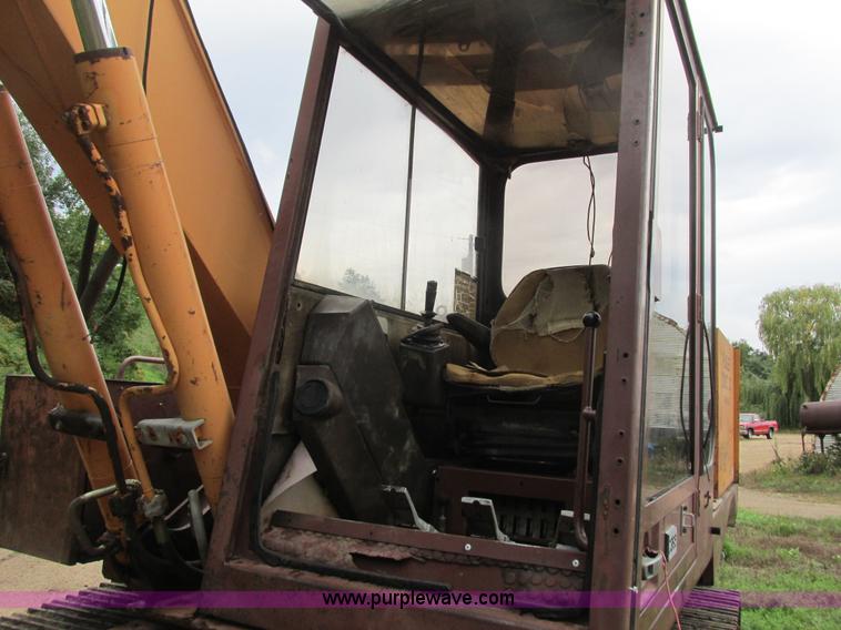 image for item L3826 1990 Case 888 excavator