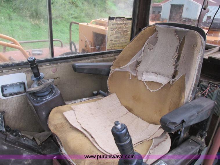 image for item L3826 1990 Case 888 excavator