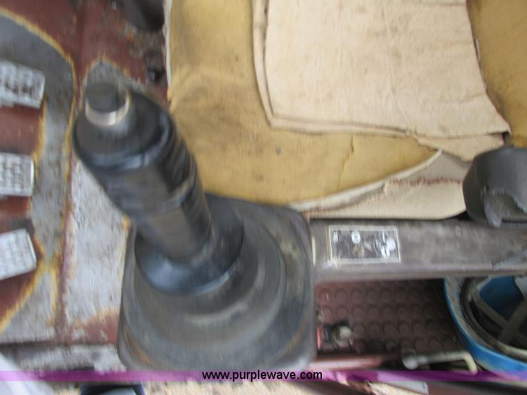 image for item L3826 1990 Case 888 excavator