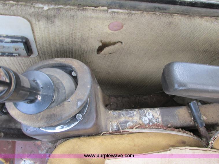 image for item L3826 1990 Case 888 excavator