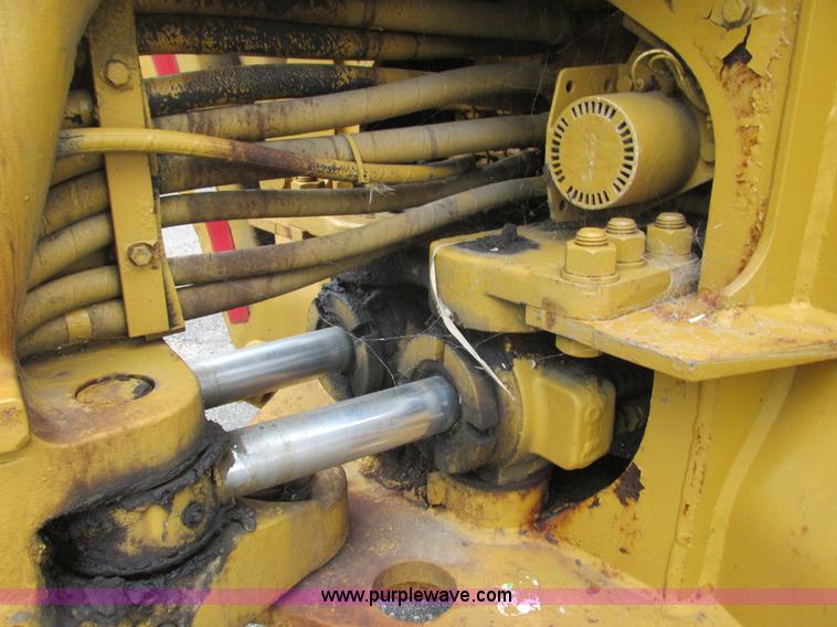 image for item L3829 1993 Caterpillar 436B backhoe