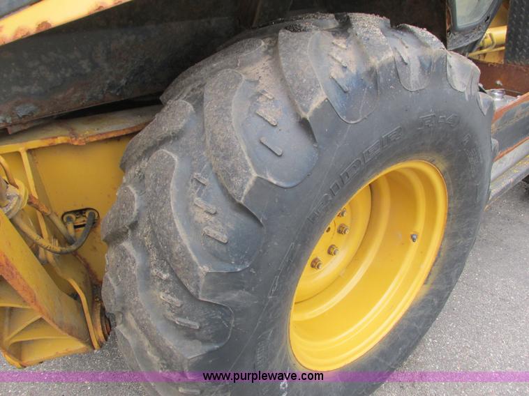 image for item L3829 1993 Caterpillar 436B backhoe