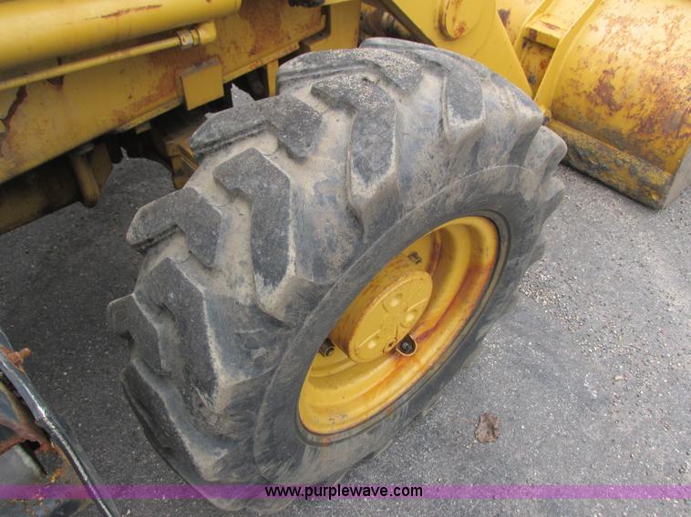image for item L3829 1993 Caterpillar 436B backhoe