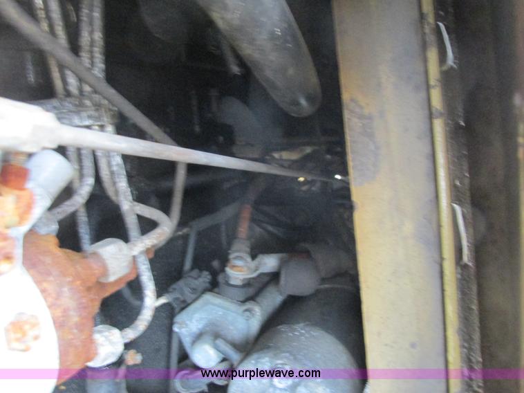 image for item L3829 1993 Caterpillar 436B backhoe