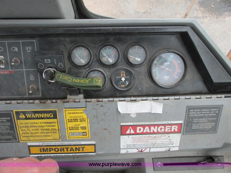 image for item L3829 1993 Caterpillar 436B backhoe