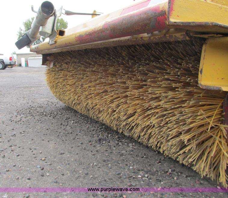 image for item L3831 Toro Groundsmasters 325-D lawn mower