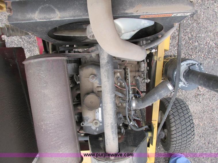 image for item L3831 Toro Groundsmasters 325-D lawn mower