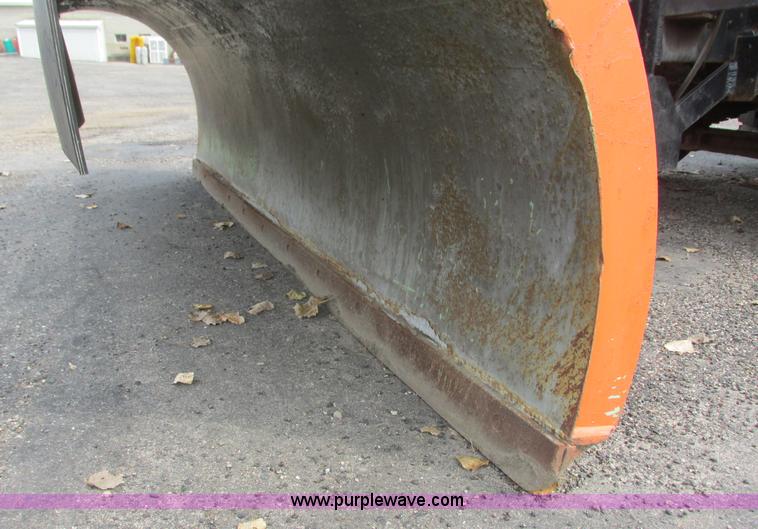 image for item L3833 1983 Ford 8000 dump truck