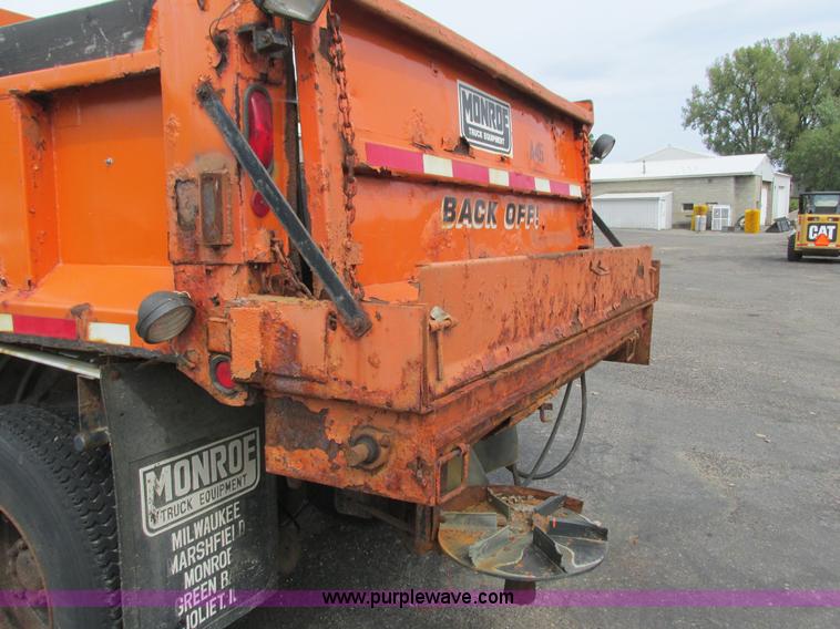 image for item L3833 1983 Ford 8000 dump truck