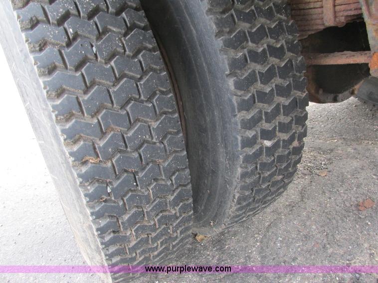 image for item L3833 1983 Ford 8000 dump truck