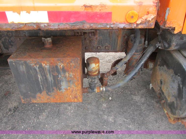 image for item L3833 1983 Ford 8000 dump truck